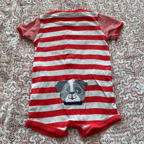 Carter’s romper - Picture 3 of 3